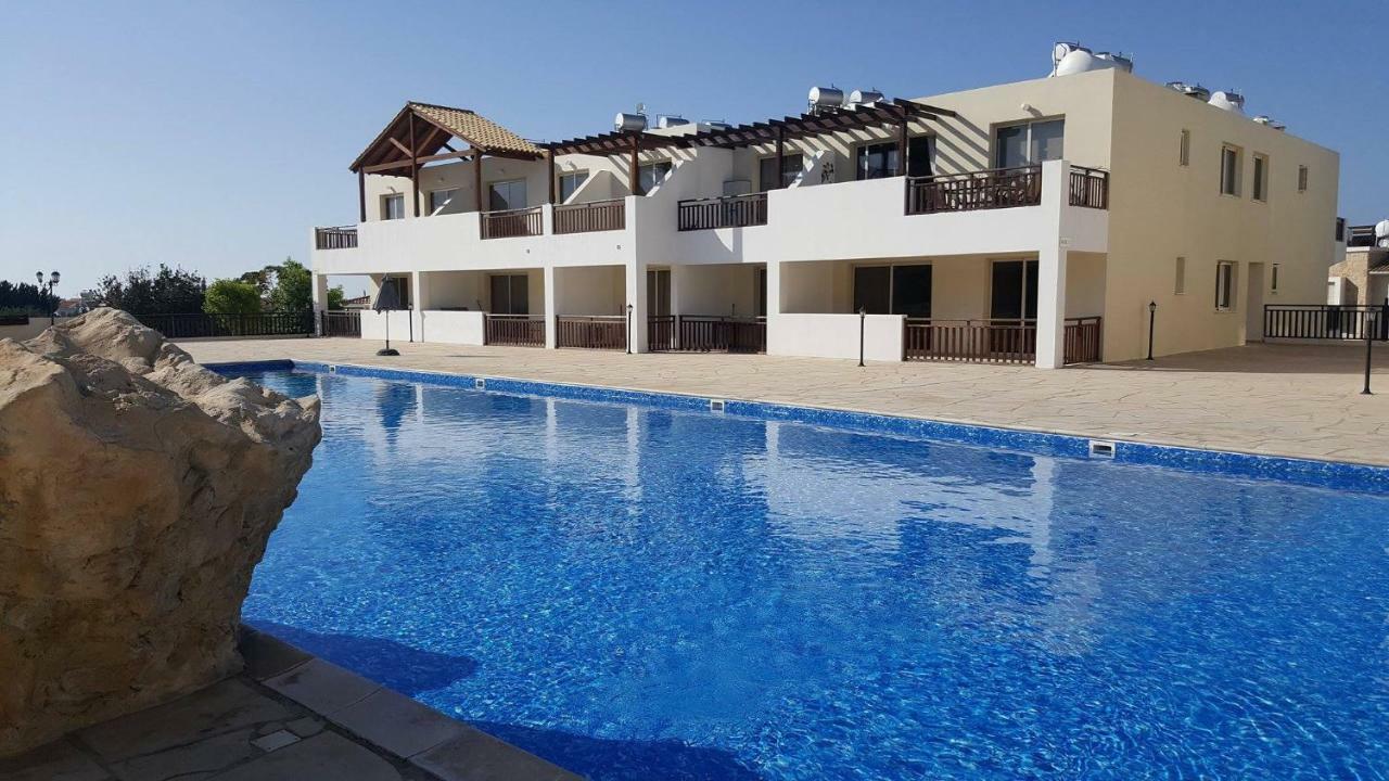 2 Bedroom Poolside Apartment E9 Pegeia Exterior foto